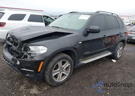 2012 BMW X5 xDrive35D z USA, uszkodzony, nr VIN 5UXZW0C51CL674608